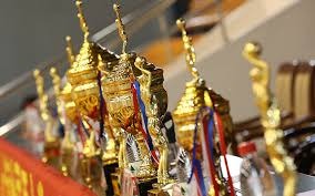 两连败！尤文0-3佛罗伦萨先赛距榜首9分 戈森斯破门法乔利两助攻